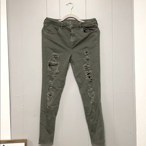 Size 14 AE ripped Skinny Jeans